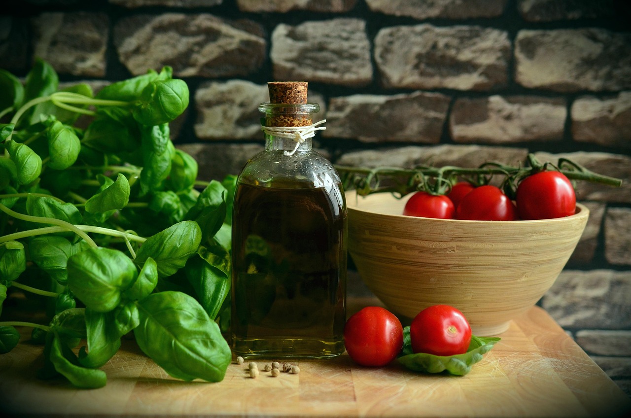 olive oil, tomatoes, basil, eat, mediterranean, healthy, kitchen, ingredients, raw, raw vegetables, raw tomatoes, fresh, produce, organic, fresh produce, red tomatoes, oil, nutrition, food, still life, vegetarian, basil leaves, olive oil, kitchen, kitchen, kitchen, kitchen, oil, food, food, food, food, food, still life